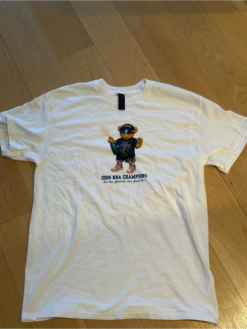 New York Knicks - 2026 NBA Champions T-shirt (100% cotton). Brand new!